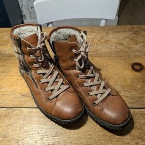 Rieker winter boots in faded tobacco and plaid. European 40 (8.5 / 9)